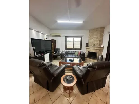 4 bedroom detached house for sale in Aradipou Agios fanourios area - 4
