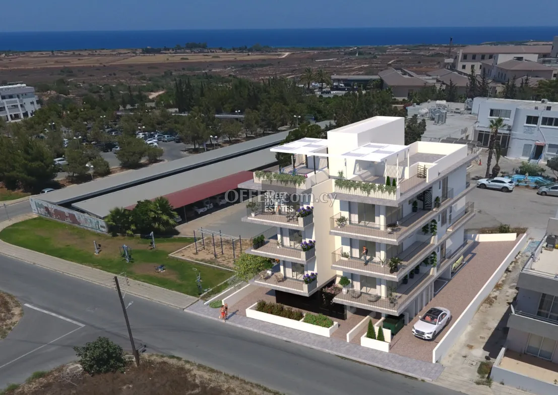 Modern Two Bedroom Apartment with Roof Garden in Deryneia - 12