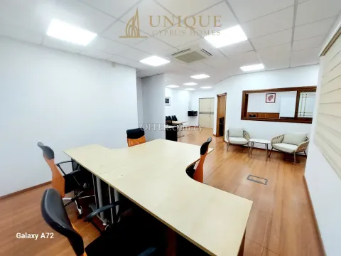 Furnished Office with Sea View in Central Paphos - 11