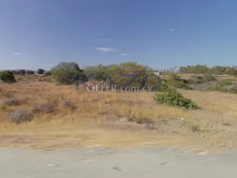 Large Field Plot 2702m2 for Sale Pyrgos - 2