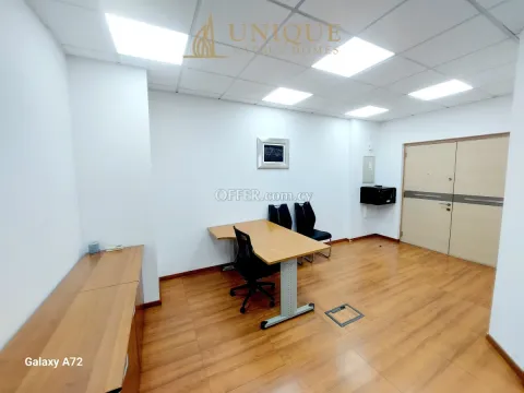 Furnished Office with Sea View in Central Paphos - 9