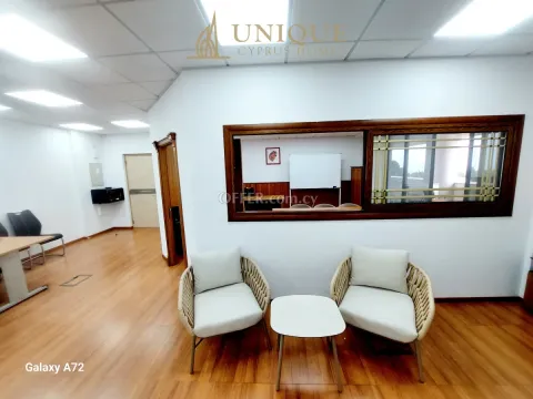 Furnished Office with Sea View in Central Paphos - 8