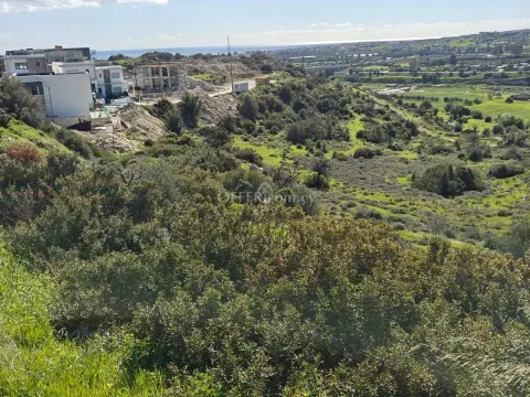 3 ADJACENT RESIDENTIAL PLOTS OF 1887 M2 IN ERIMI - 3