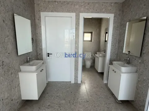 Office for Rent in Strovolos, Nicosia - 3