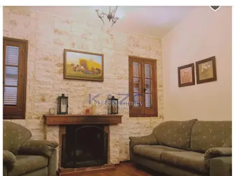 Spacious Four Bedroom House in Green Platres Village - 6