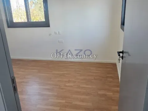 Modern 4 Bedroom House with Solar System & Expansion Potential in Ypsonas - 3