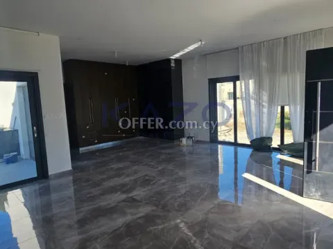 Modern 4 Bedroom House with Solar System & Expansion Potential in Ypsonas - Main Photo