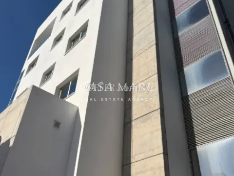Office Space 100 sq.m. in Strovolos, Nicosia - Main Photo
