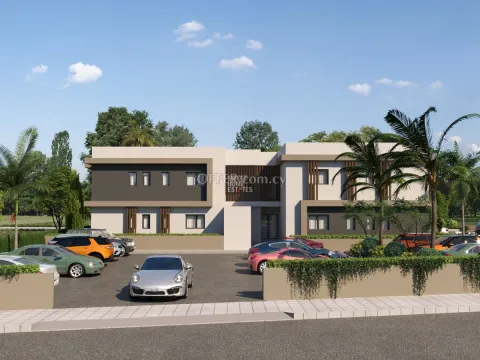 1-Bedroom Ground Floor Apartment with Garden and Communal Pool - 6