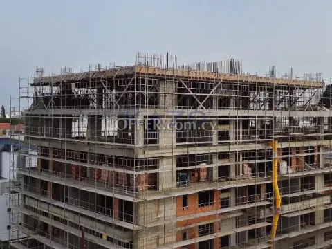 Modern Three Bedroom Apartment in Central Sotiros Location - 12