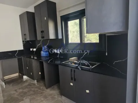 Modern 4 Bedroom House with Solar System & Expansion Potential in Ypsonas - 8