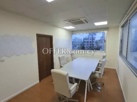 Commercial office with office furniture can accommodate office staff - 8