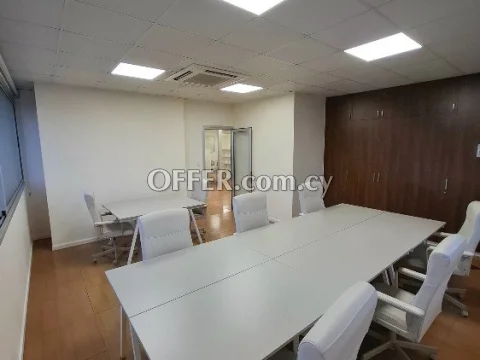 Commercial office with office furniture can accommodate office staff - 9