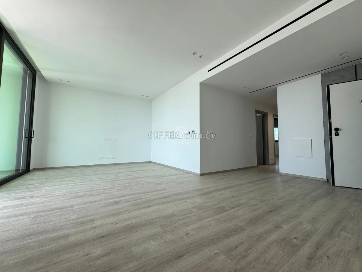 BRAND NEW THREE BEDROOM PENTHOUSE WITH SEA AND CITY VIEW IN KAPSALOS LIMASSOL - 9