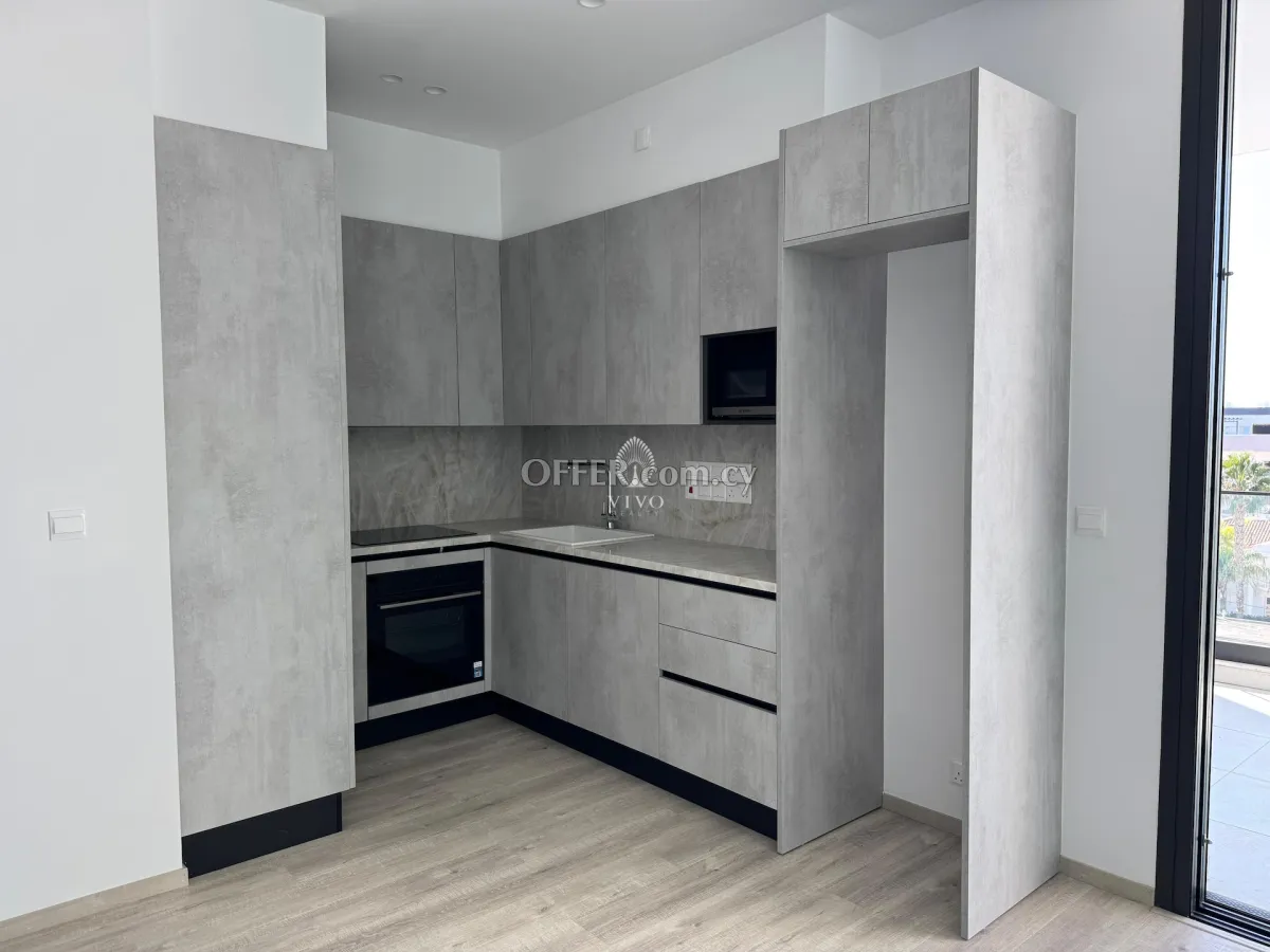 BRAND NEW THREE BEDROOM PENTHOUSE WITH SEA AND CITY VIEW IN KAPSALOS LIMASSOL - 7