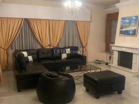 Fully Furnished 3-Bedroom Semi-Detached House with Large Garage in Prime Katholiki - Main Photo