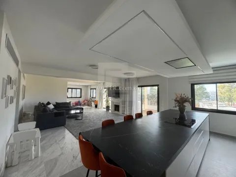 Renovated three bedroom penthouse in Strovolos close to the European University - Main Photo