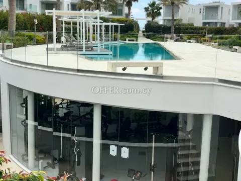 Sea Front Villa with Pool - 4