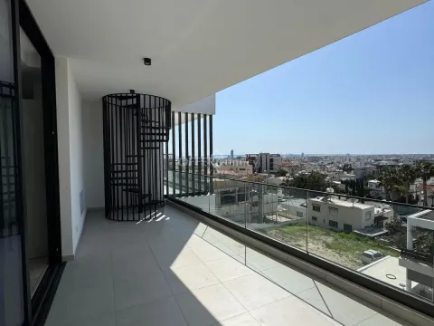BRAND NEW THREE BEDROOM PENTHOUSE WITH SEA AND CITY VIEW IN KAPSALOS LIMASSOL - 10