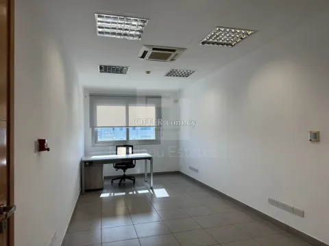 Whole 4th floor penthouse Office for rent in a modern building in Strovolos - 8