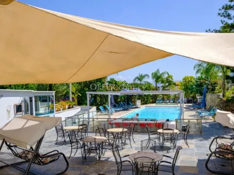 1 bedroom apartment with jacuzzi in Latchi Paphos - 2