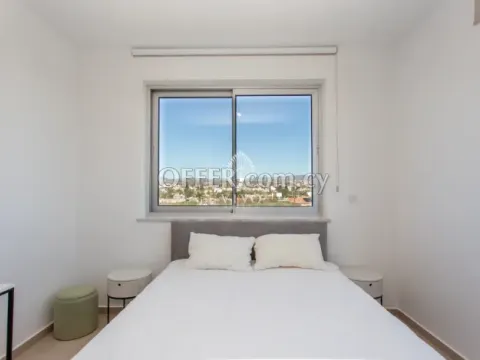 ONE BEDROOM APARTMENT WITH COMMUNAL ROOF GARDEN IN - 3