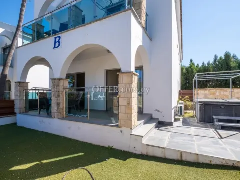 1 bedroom apartment with jacuzzi in Latchi Paphos - Main Photo