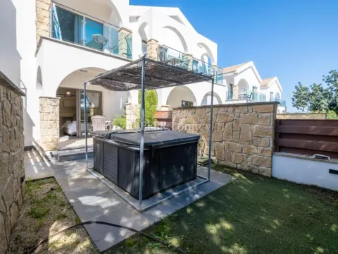 Studio apartment with jacuzzi in Latchi Paphos - Main Photo