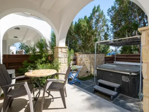 Studio apartment with jacuzzi in Latchi Paphos - 10