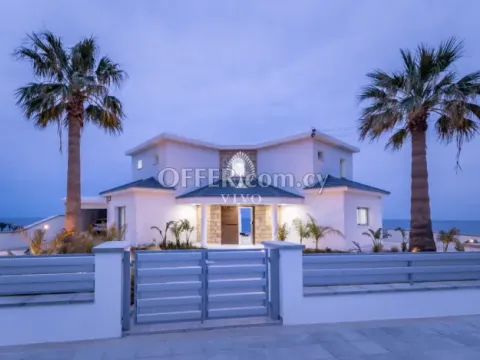 5 BEDROOM BEACHFRONT VILLA IN AGIOS THEODOROS - LARNACA - 10