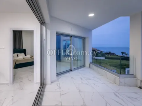 5 BEDROOM BEACHFRONT VILLA IN AGIOS THEODOROS - LARNACA - 9