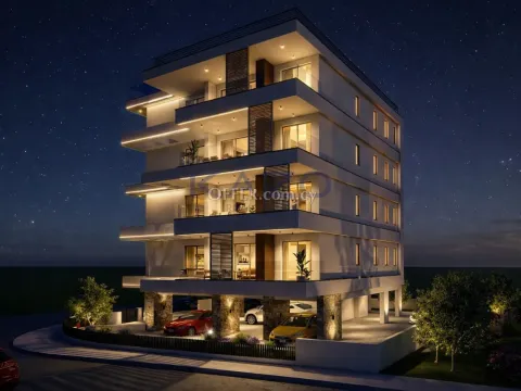 Beautiful Paralimni Penthouse Apartment with Elevator Access - 10