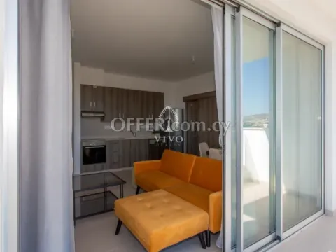 ONE BEDROOM APARTMENT WITH COMMUNAL ROOF GARDEN IN - 8