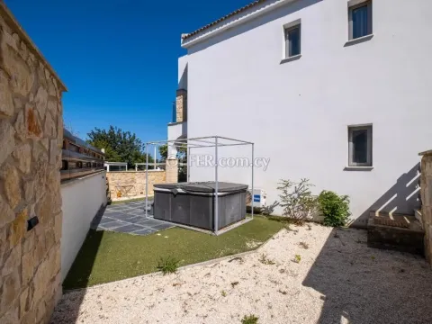 1 bedroom apartment with jacuzzi in Latchi Paphos - 6