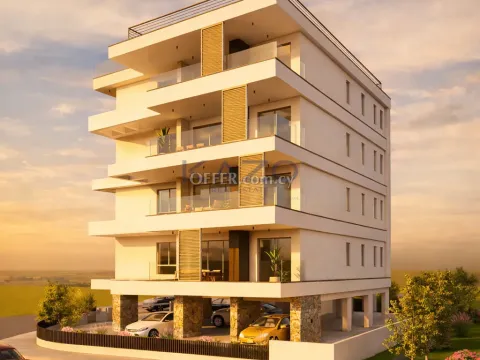 Beautiful Paralimni Penthouse Apartment with Elevator Access - 9