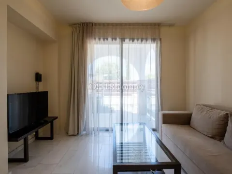 1 bedroom apartment with jacuzzi in Latchi Paphos - 4