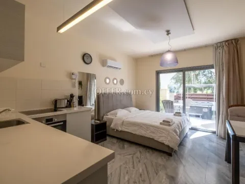 Studio apartment with jacuzzi in Latchi Paphos - 3