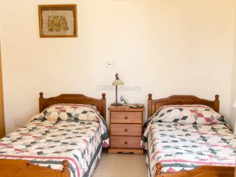 4-bedroom Detached Villa 245 sqm in Anogyra - 2
