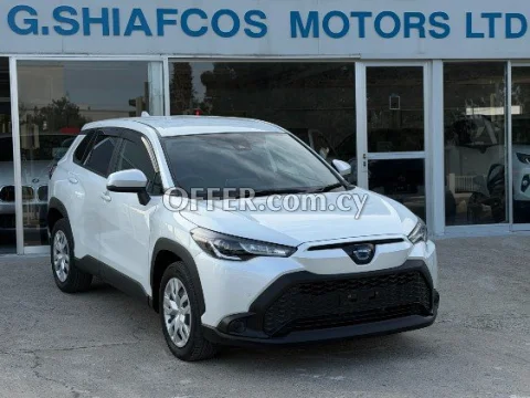 2022 Toyota Corolla Cross 1.8L Hybrid Automatic SUV - Main Photo