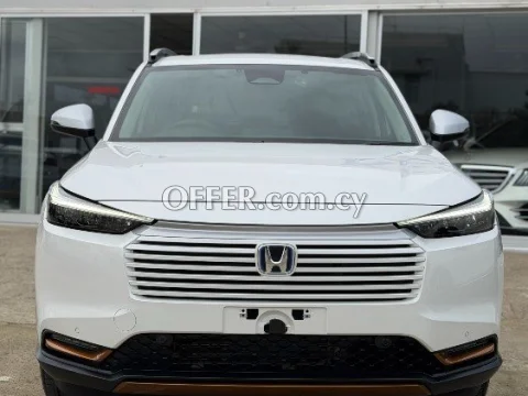 2024 Honda Vezel 1.5L Hybrid Automatic SUV - 9