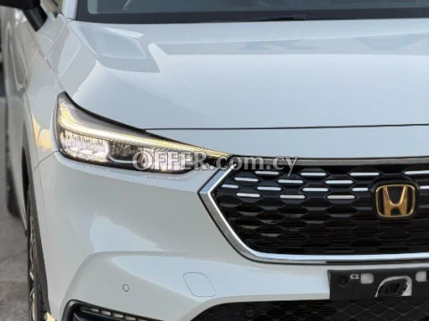 2022 Honda VEZEL 1.5L Hybrid Automatic SUV - 8