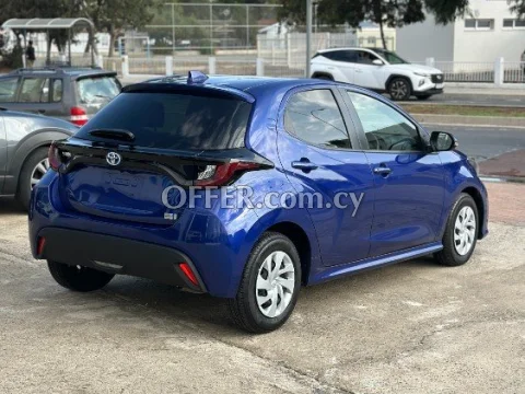 2021 Toyota Yaris 1.5L Hybrid Automatic Hatchback - 7