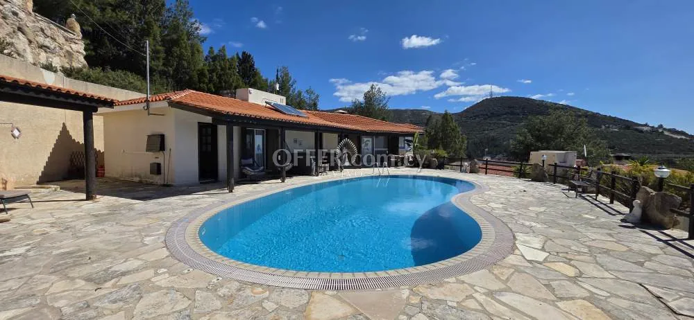 STUNNING 3-BEDROOM BUNGALOW WITH POOL & SEA VIEW IN TALA (KAMARES) - 1