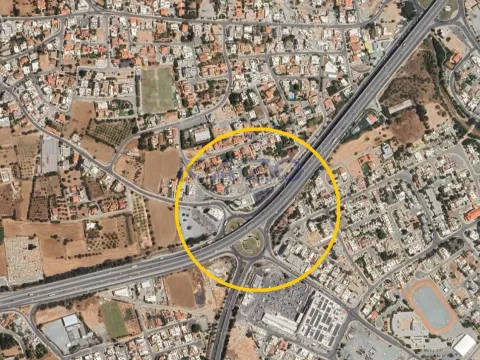 Large Building Plot for Sale in Kato Polemidia - Main Photo