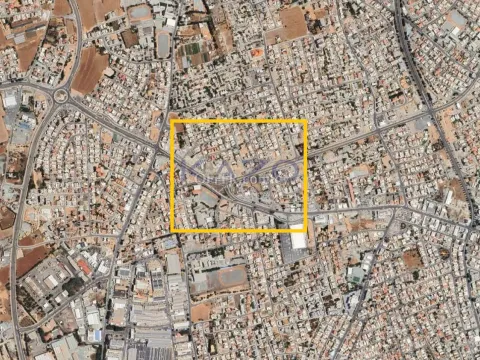 Building Plot for Sale in Kato Polemidia with Building Permit - Main Photo