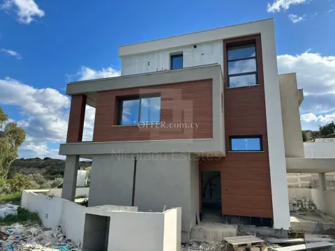 Four bedroom villa for sale in Agios Tychonas tourist area - Main Photo