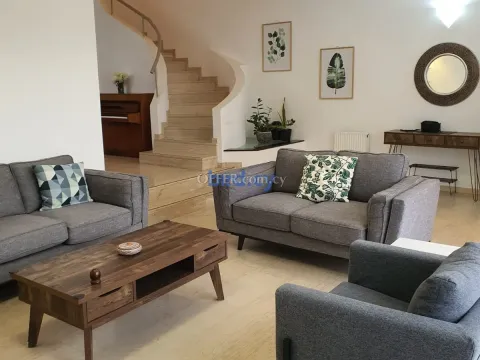 4 Bed Semi-Detached House for Rent in Engomi, Nicosia - Main Photo