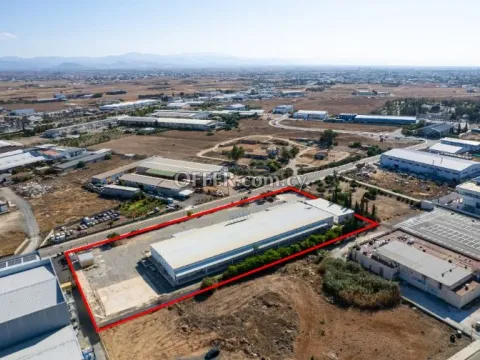 Two leasehold warehouses in Kokkinotrimithia Nicosia - 8