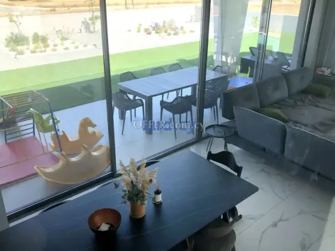 4 Bed Villa for Sale in Latsia, Nicosia - 10
