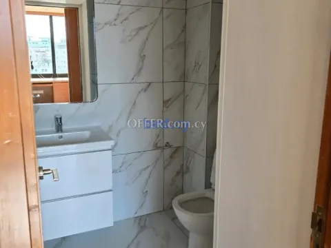 Office for Sale in Agioi Omologites, Nicosia - 8